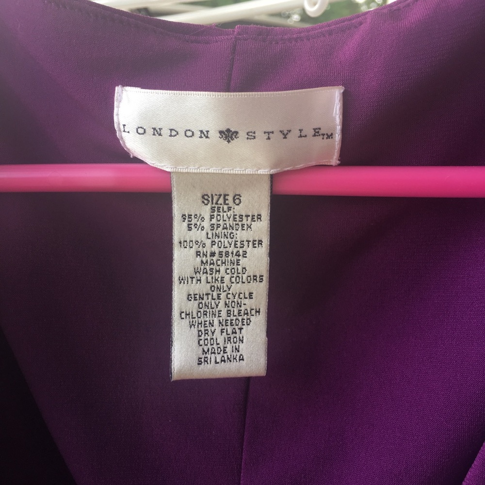 Dress - Picture 7 of 8